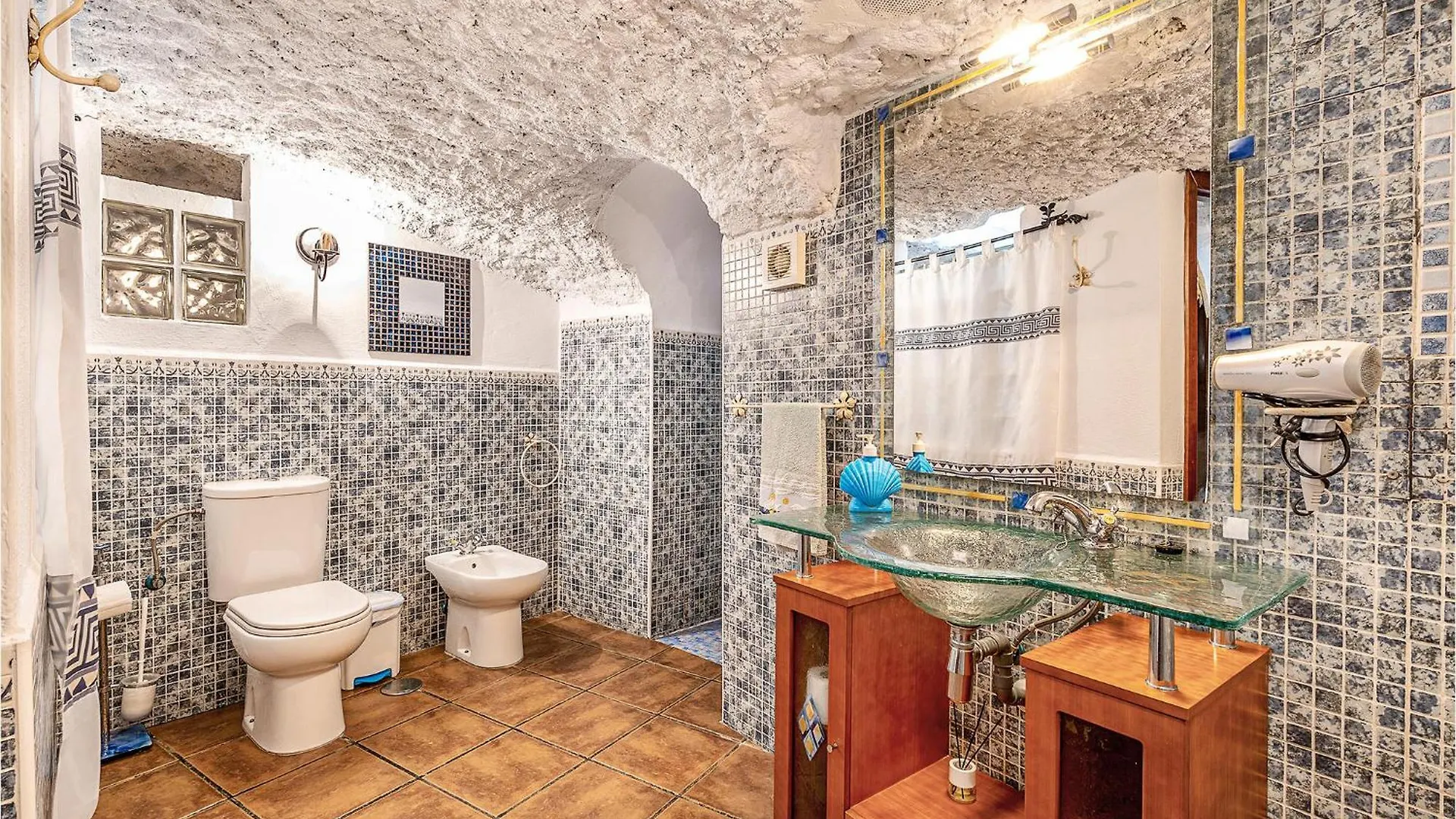Beautiful Home In Cuevas Del Campo 0*,